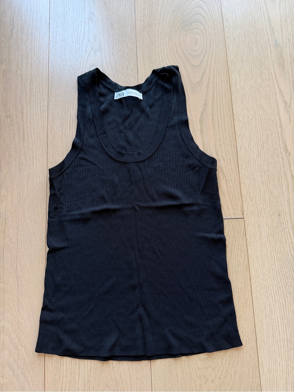 Zara Black Ribbed Scoop Tank